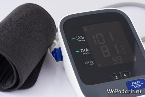 Что подарить на 8 Марта Маме 70 лет. ТОП-30 лучших подарков