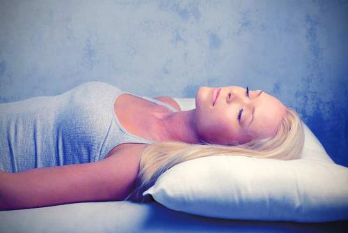 Позы тела во время сна. Самые лучшие позы для сна 20