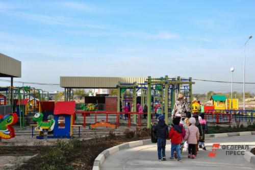 Можно ли отправлять ребенка в детский сад или школу при первых признаках простуды. Можно ли вести ребенка с насморком и кашлем в детсад и школу: неожиданные ответы врачей