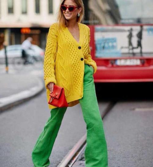 С чем носить кардиган на пуговицах. Неожиданно стал снова в моде: кардиган на пуговицах, с чем носить