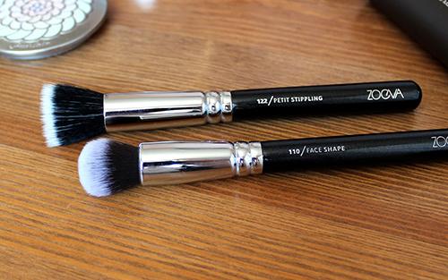 Какой инструмент лучше всего использовать для нанесения хайлайтера. Виды и особенности кистей для хайлайтера