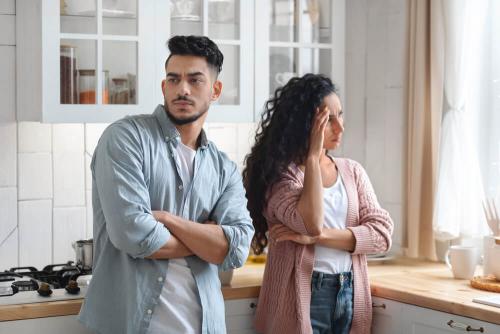 Как изменяются отношения между партнерами после кризиса их взаимопонимания. Что такое кризис в семейных отношениях?