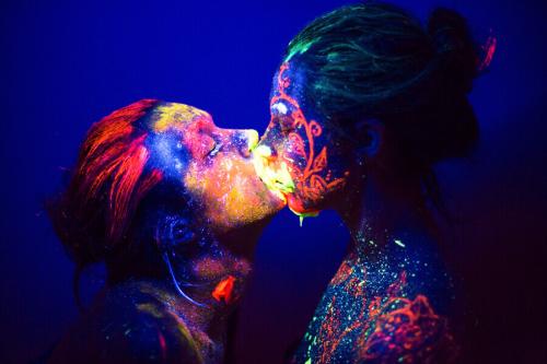 Как поддерживать страсть и романтику в браке на протяжении долгих лет. Как разбудить страсть в отношениях: несколько эффективных приемов