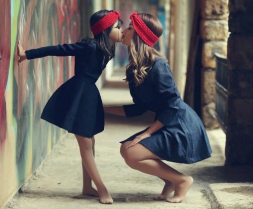 В чем основные принципы стиля мамы-дочки. Like mother, like daughter. Стиль «мама-дочь»