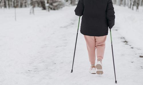 Какие физические упражнения могут помочь расслабиться и снизить уровень тревоги. Сколько времени заниматься?