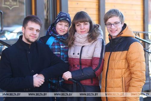 Какие качества Лоза считает важными для успешных женщин. Победитель конкурса Женщина года: большая семья - большое счастье для мамы