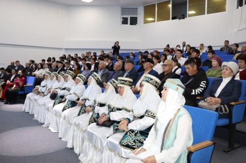 Какую роль играют пословицы в передаче традиций и истории казахского народа. Роль пословиц в воспитании