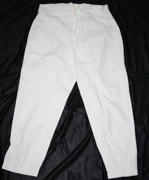 Какие культурные или исторические влияния есть на ношение женщинами мужских рубашек. Мужское исподнее