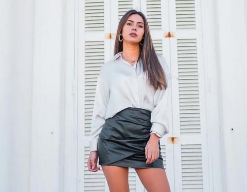 Какие стили юбок лучше всего сочетаются с мужской рубашкой. Рубашка и юбка: изысканные сочетания для модниц