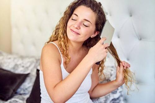 Как ухаживать за волосами дома. Как правильно ухаживать за волосами в домашних условиях и что им нужно?