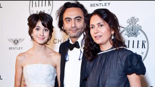 С кем живет Светлана Иванова. Бурный роман с жизнью на две семьи: как Светлана Иванова смогла охмурить и забрать себе известного режиссера