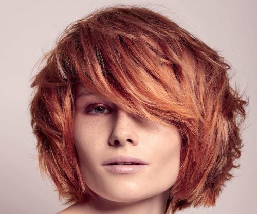 Многослойные объемные стрижки на средние волосы. Многослойный боб