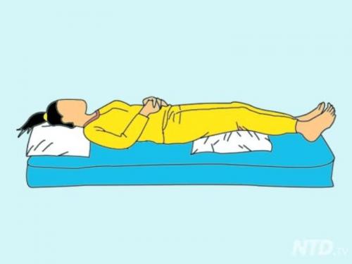 Спать на твердой поверхности полезно или нет. Полезно ли спать на полу