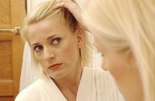 Волосы на висках у девушек. Причины частичного выпадения волос