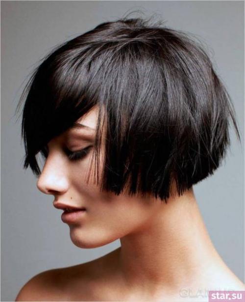 Боб каре на ножке 2019. Стрижка боб каре на ножке на короткие волосы