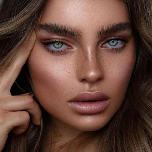 Брови 2020. Модные брови 2020: главные тренды, стильные формы и цвета, фото