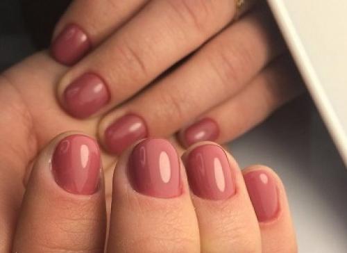 Гель лак на короткие ногти в домашних условиях. Плюсы маникюра гелем-лаком