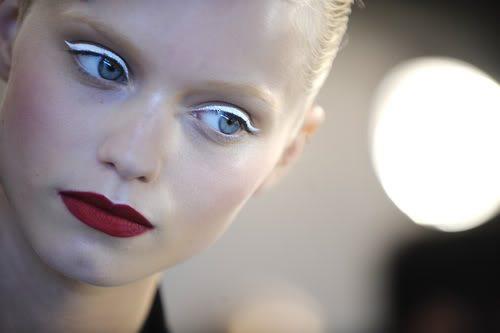 Белый макияж, добавляем изюминку в свой make up