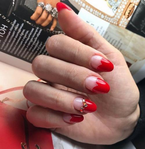 Маникюр френч сердце. Френч в форме сердца: 18 идей изящного маникюра 02 Маникюр френч сердце. Френч в форме сердца: 18 идей изящного маникюра 02