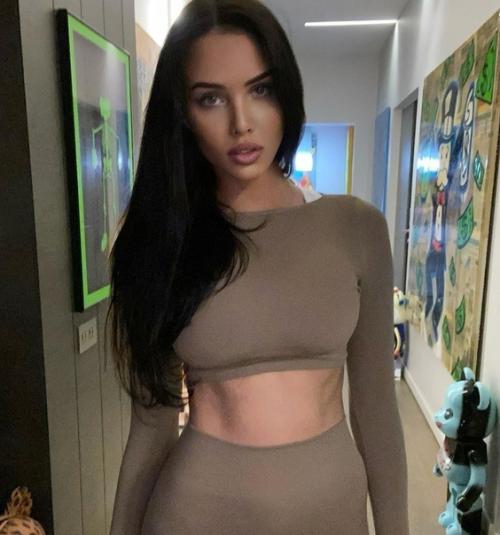 Хочу Похудеть: Анастасия Решетова до сих пор недовольна своей фигурой и стремится похудеть. 04