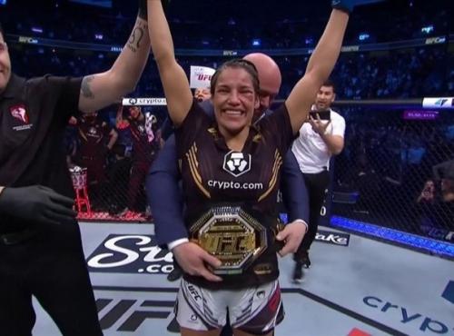 Неожиданно, но Чарльз оливейра победил Дастина порье. 05