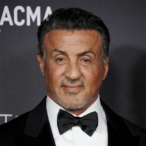 Благодаря фильмам, в которых снимались эти актеры, многие и начали заниматься спортом! 03