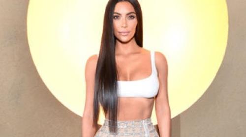 Ким кардашьян любит заниматься спортом. 02