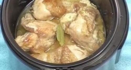 Курица в мультиварке в сметанном соусе. 06