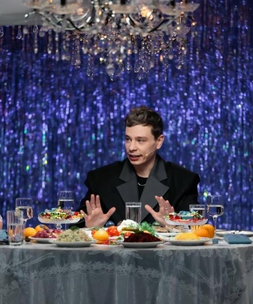 Комик Сергей орлов пошутил над надеждой стрелец, которая брала интервью у Олеси Иванченко. 01