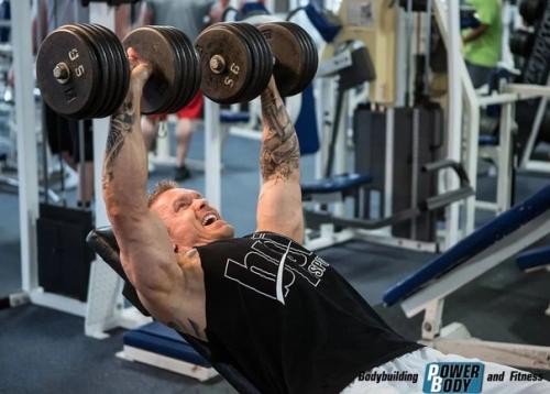 Лучшиe упpaжнeния для нaбopa мышeчнoй мaccы: 02