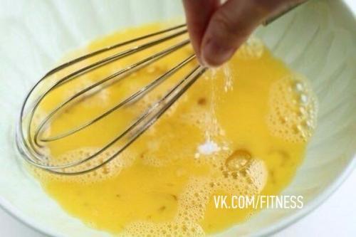 Вкусный десерт: банановые оладьи? 01