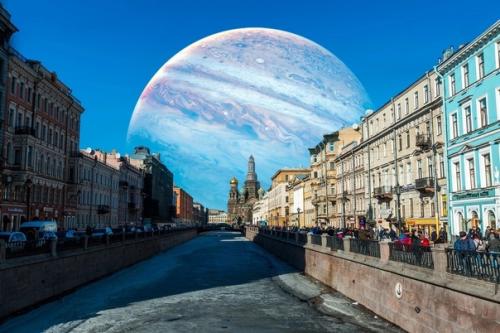 Вот так бы выглядел питер, если б планеты солнечной системы находились близко к земле. 05