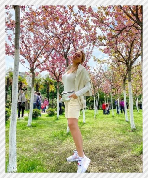 Спортивные девушки. Надежда ан арская за последний од очень сильно похудела, и стала нереально красивой. 02