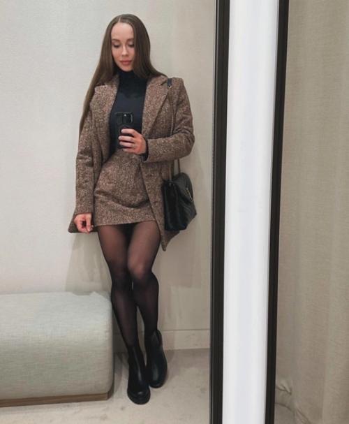 Анна фирсова.  3-. Кратная чемпионка россии по бодибилдингу. 02