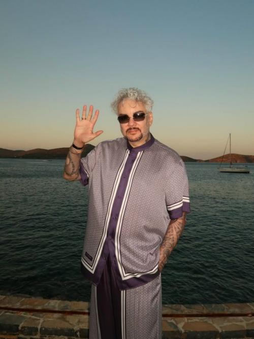 Филипп Киркоров совсем сдал за последнее время - на репетиции еле двигается. 01