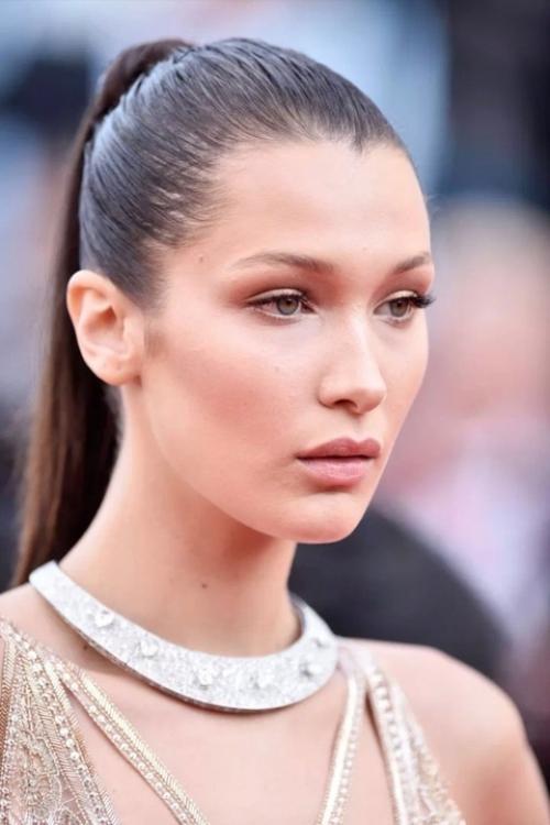 Ксения Бородина считает, что её младшая дочка - копия Беллы хадид. 01