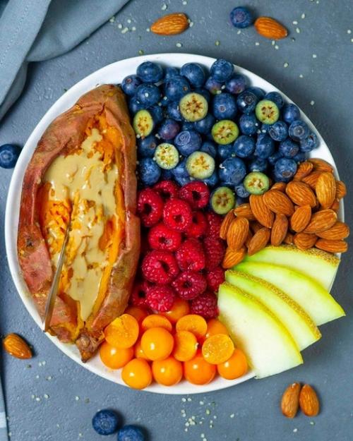 Ягоды - идеальная альтернатива сладостям. 01