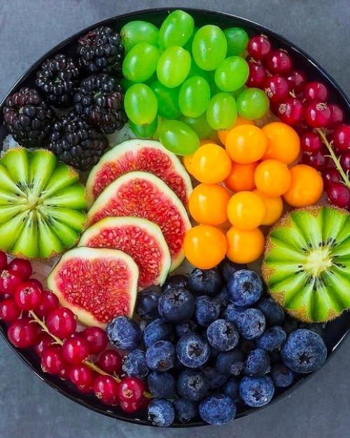 Ягоды - идеальная альтернатива сладостям. 03