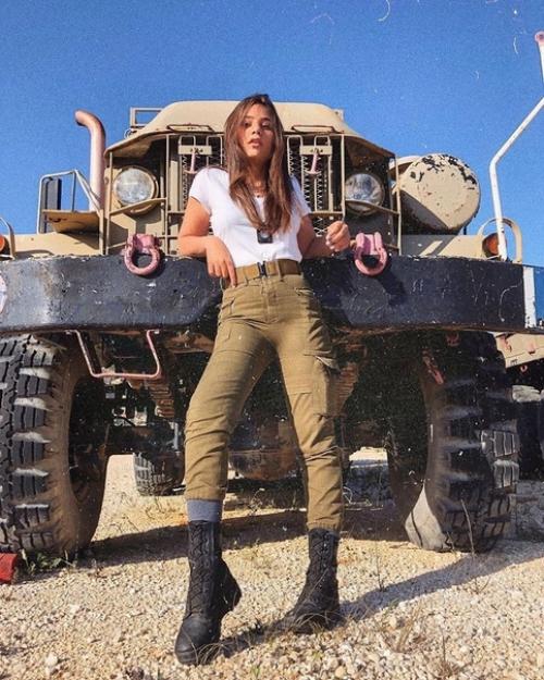 Шикарные девушки из армии израиля с ума соц сводят. 03