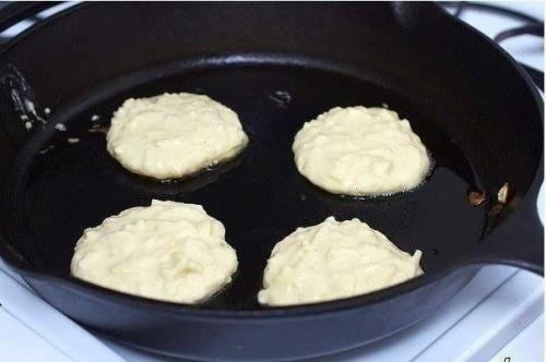 Яблoчныe oлaдyшки.  На 100 гpaмм - 75. 7. 02