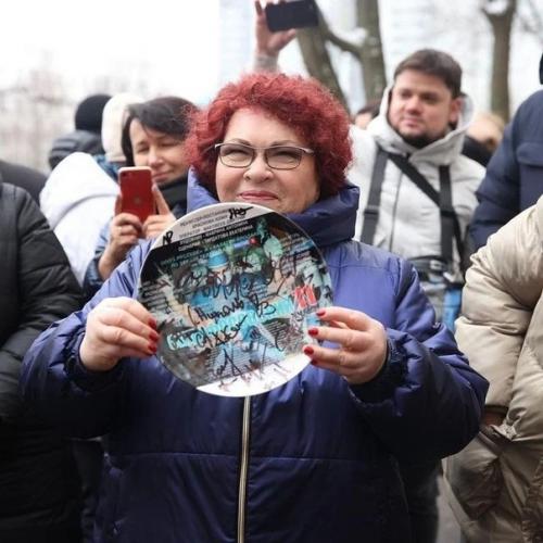 Я смотрю с большим удовольствием мне нравится Склифосовский особенно Максим Аверин и Мария Куликова. 01