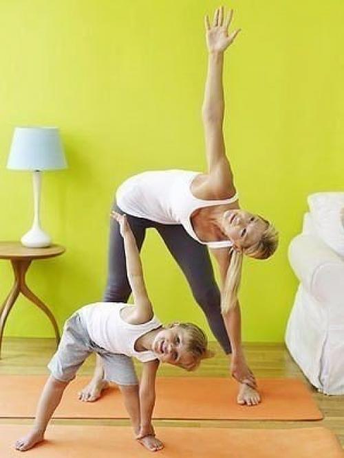 Йога с детьми - это не только полезно, но и очень весело! 01 Йога с детьми - это не только полезно, но и очень весело! 01