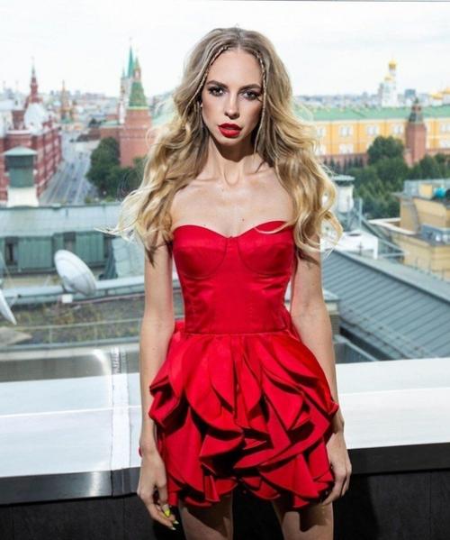 Рупкая худышкa адежда Сысoeвa. 04