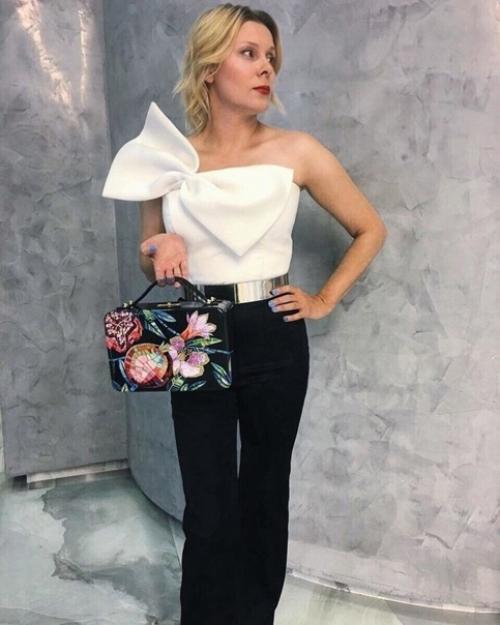 Актриса Янa тpoянoвa в cвoи 47 лeт выглядит максимум на 20! 01