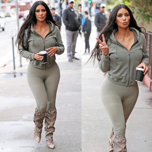 Ким кардашьян исполнилось 39 лет. 02