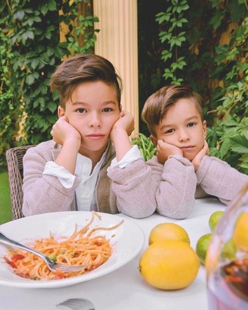 Тимур родригез и Анна керимова вместе уже более 13 лет. 03