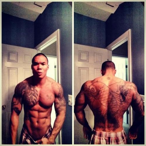 Pham Woodbridge.   32 года. 01