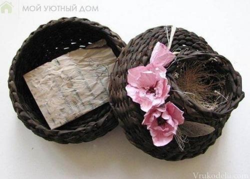 Трудно поверить, что такая красота из газетных трубочек! 08