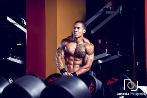 Pham Woodbridge.   32 года. 04