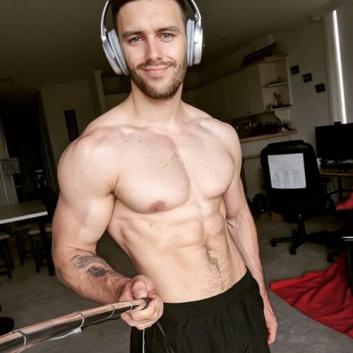 Вячеслав посоха - один из самых красивых преподавателей россии. 03